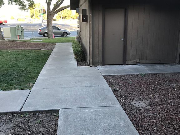 2nd image of 8629 West Ln