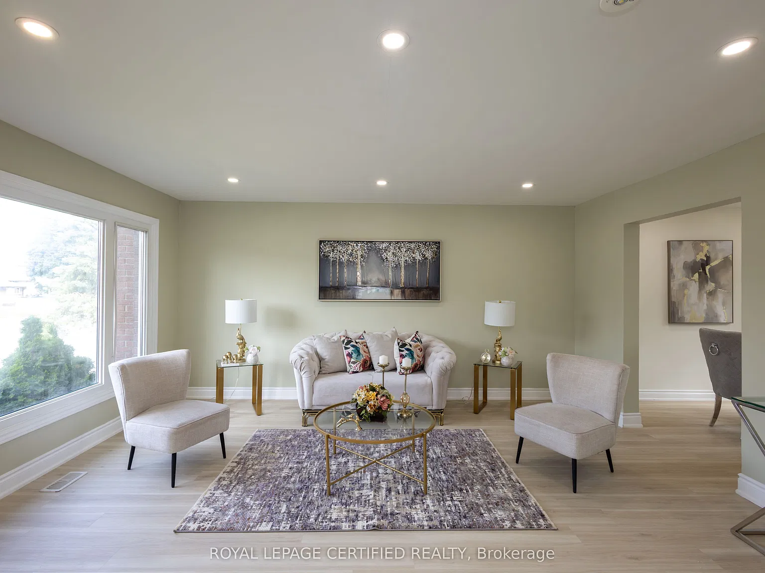 4 bed, $2,999 — Photo 2