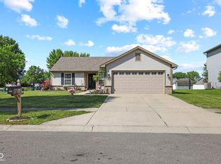 448 N Shore Ct, Franklin, IN 46131