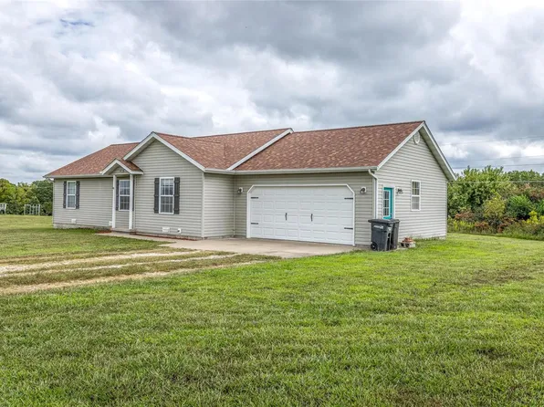 18440 Charity Dr, Dixon, MO 65459