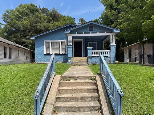 1126 Boulevard Photo 1