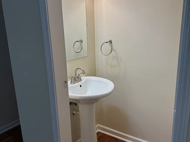 1464 Indianola Ave #1464 — Photo 7