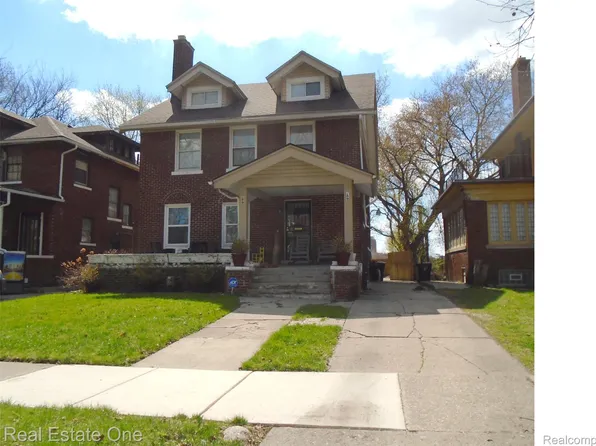 789 Lakewood St, Detroit, MI 48215