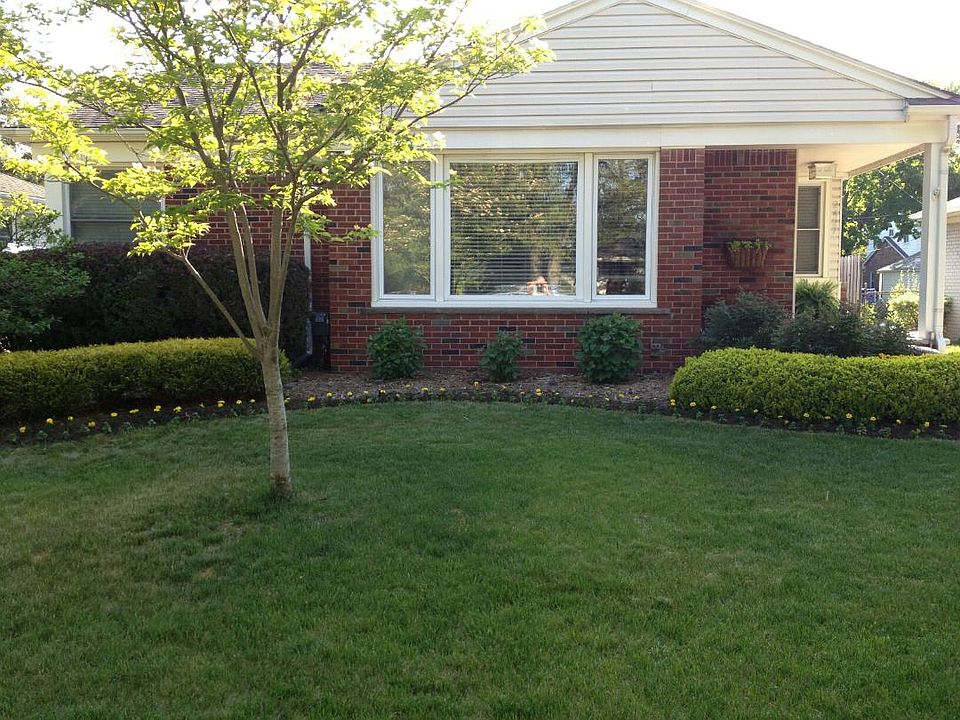 1st image of 2427 Evergreen Dr