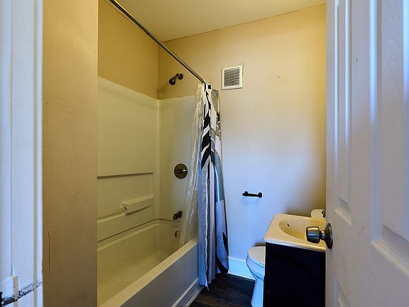 5th image of 198 Court St #12
