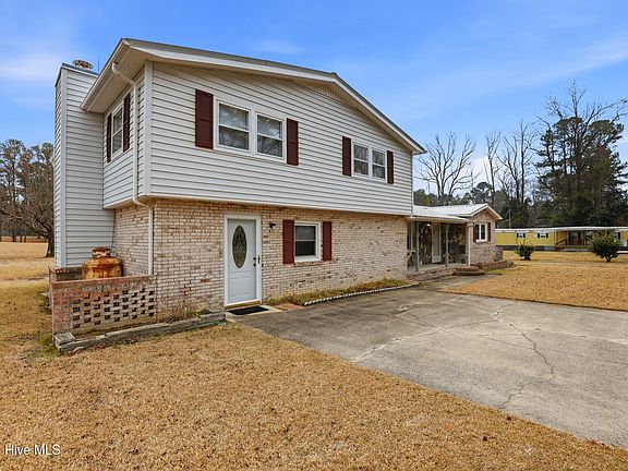 4th image of 641 Haws Run Road