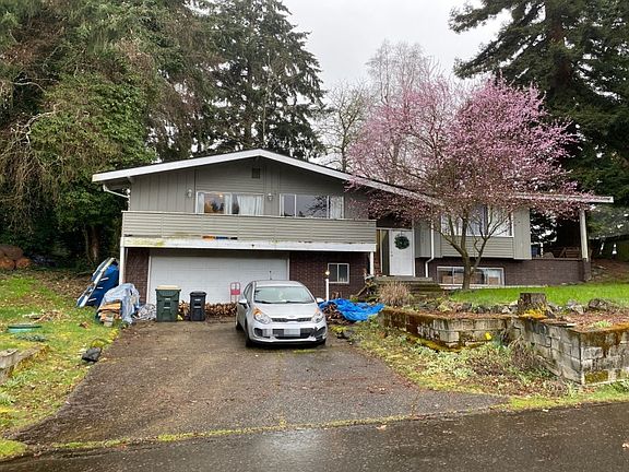 2nd image of 3203 Long Lake Dr SE