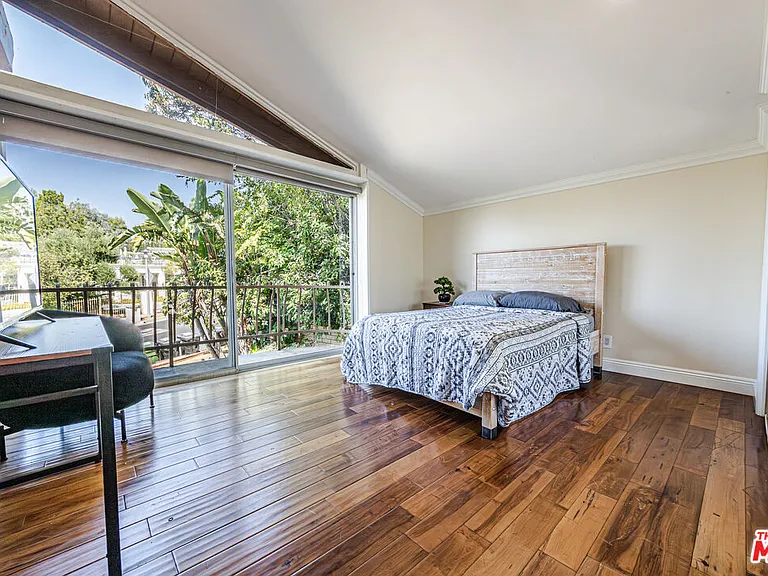 18022 Lake Encino Dr — Photo 21