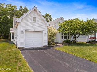 18 Valley Stream Pl, Barnegat, NJ 08005
