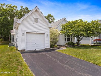 18 Valley Stream Place, Barnegat, NJ, 08005