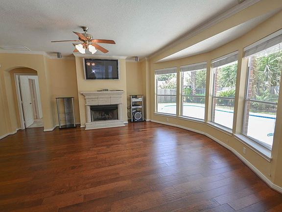 5th image of 3121 Bay Creek Dr