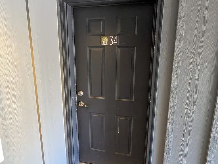 Silverwood Apartments — Photo 17