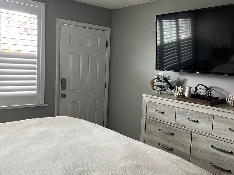 9510 Amherst Ave #128 — Photo 13