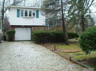 458 Prospect Ave, Central Islip, NY 11722