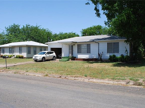 3rd image of 107 Brazos St
