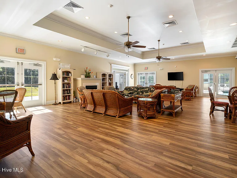 601 Creekway Cir SE — Photo 25