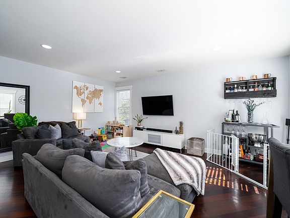 5th image of 60 Lafayette St APT 2