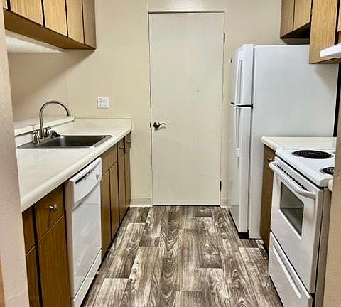 5th image of 2016 Klamath Ave APT 2