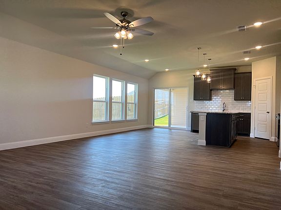 4th image of 4212 Baccarat Ln