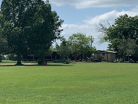 2nd image of 3031 County Road 215