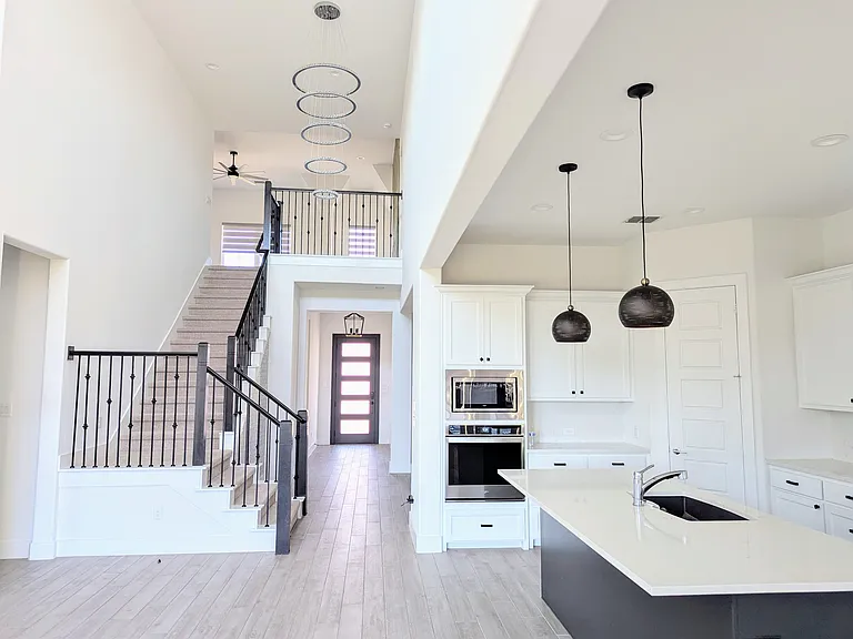 749 Pentonville Ln — Photo 6