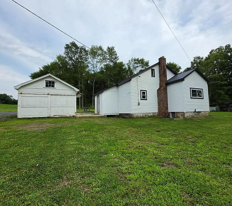1st image of 1703 Ferguson Valley Rd