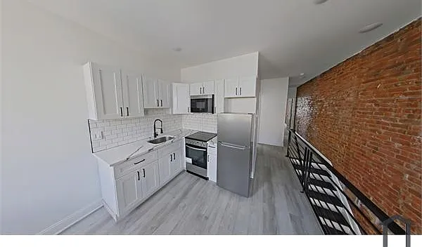 2 bed, $1,300 — Photo 4