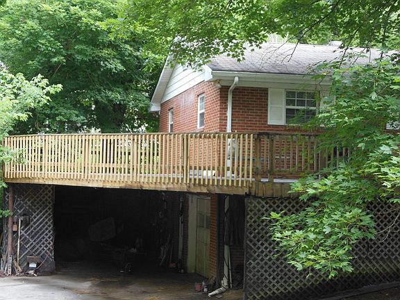 2nd image of 203 Holbrook Dr