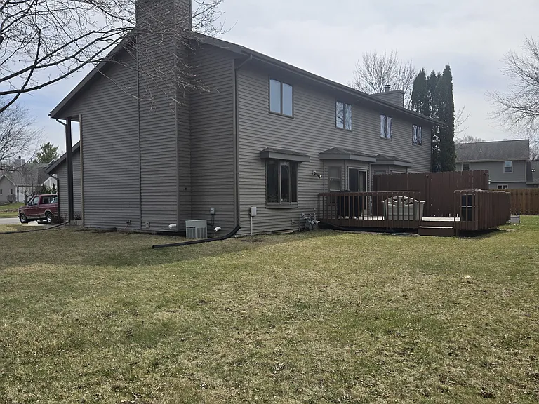 5849 Woodland Dr — Photo 15