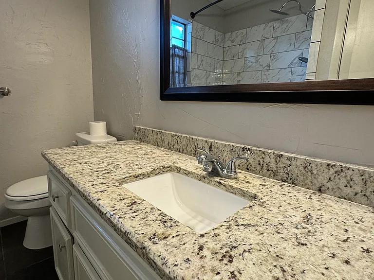 6715 Columbia Ln — Photo 25