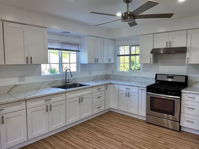 414 E Dryden St #3 — Photo 3
