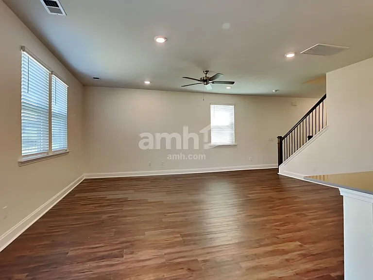 528 Plumeria Ln — Photo 5