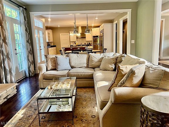 5th image of 8055 Fernway Ct