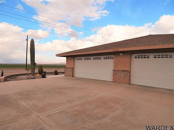 3rd image of 8008 S Aspen Dr