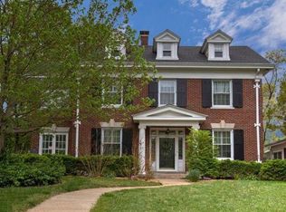 921 Henry St, Alton, IL 62002