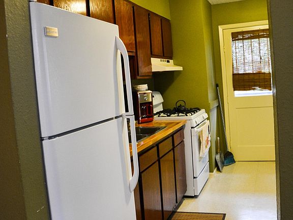 5th image of 1220 Wyoming St APT 102
