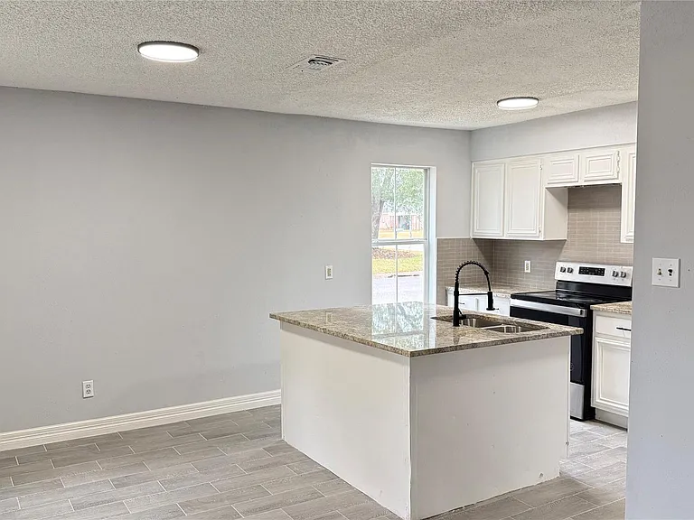 4202 Junker St — Photo 15
