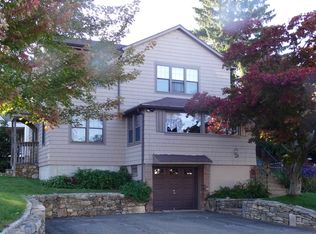 83 Lake Shore Dr, Middlefield, CT 06455