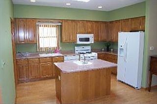 5th image of 10603 S Lawndale Ave
