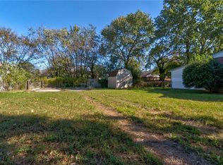 54 Aylwin Cres, Portsmouth, VA 23702