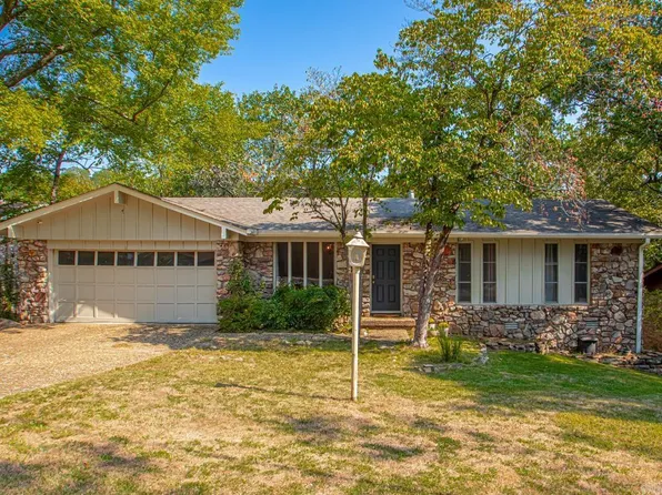 10800 Bainbridge Dr, Little Rock, AR 72212