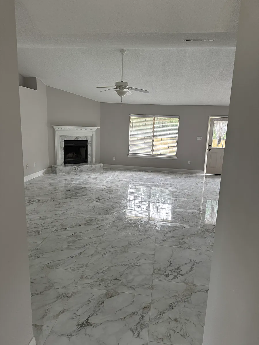 Building Photo - 17019 Merlin Ln