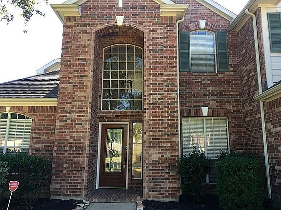 2nd image of 14111 White Oak Hl