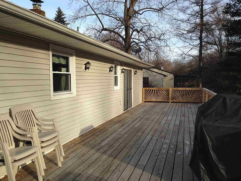 2nd image of 76 Ninham Ave