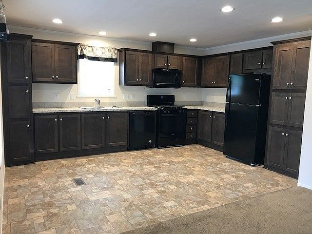 1st image of 260 Pin Oak Dr #193