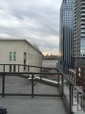 Rented by Loom Group | media 83