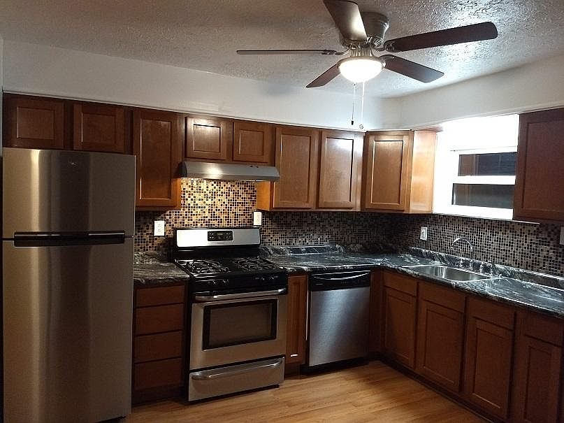 1st image of 216 Clinton Ave
