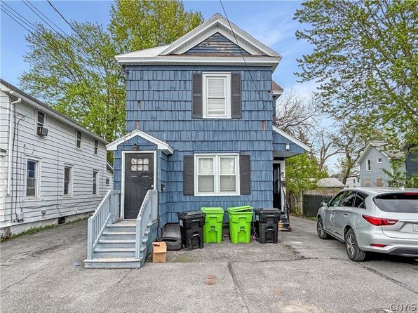 102 Woodbury Ave