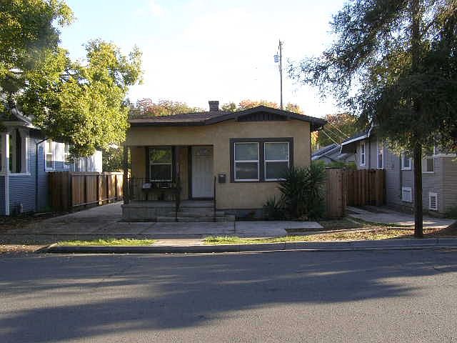 1st image of 422 E Monterey Ave
