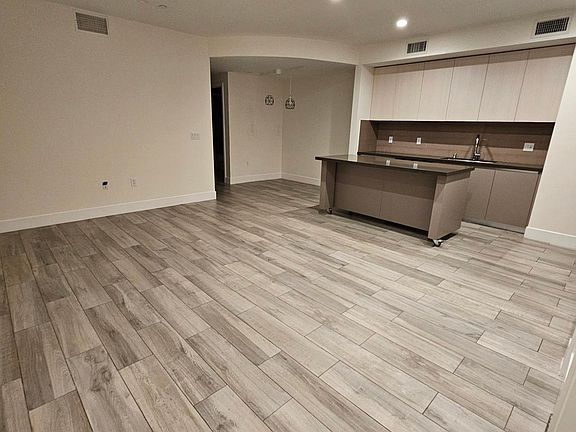 2nd image of 5044 Bakman Ave #1A